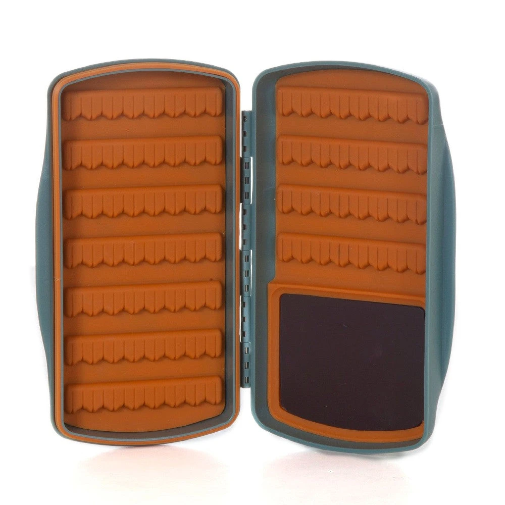 Fishpond Tacky Pescador MagPad - Premium Fly Fishing Accessory 2 Fishpond Tacky Pescador MagPad