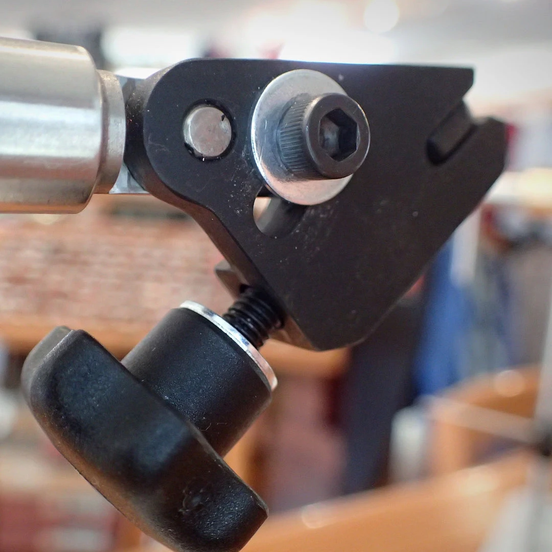 Peak Fishing PEAK LIRS-G2 Streamer Vise Fly Tying Vises - Premium Fly Tying Tool for Anglers 3 Peak Fishing PEAK LIRS-G2 Streamer Vise Fly Tying Vises